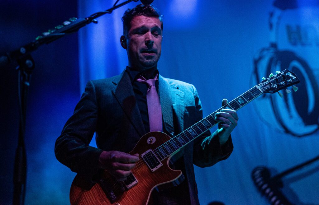 DSC01348 Let the beat MMMMMMMMMMbop: Hanson and Phantom Planet Play Emo's 11.03.2024