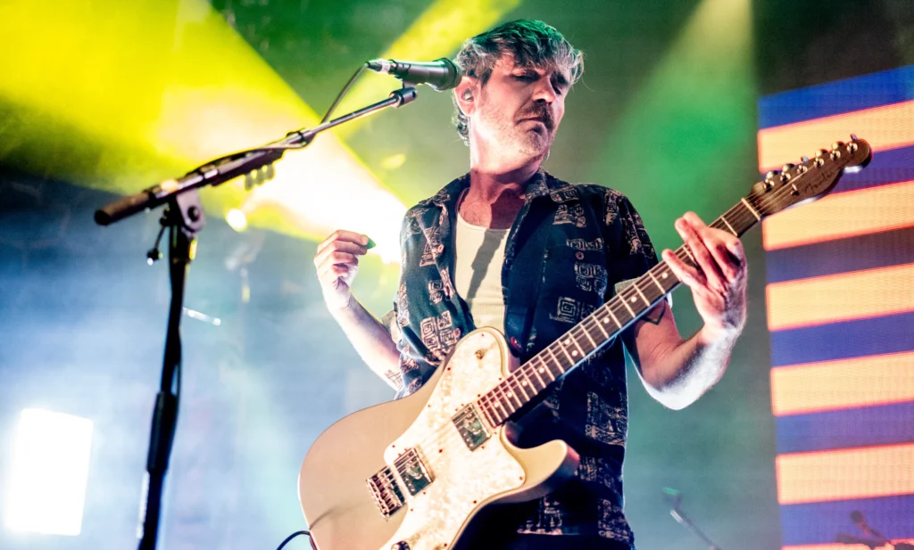 saves the day 16 New Jersey vs The World: Senses Fail and Saves The Day