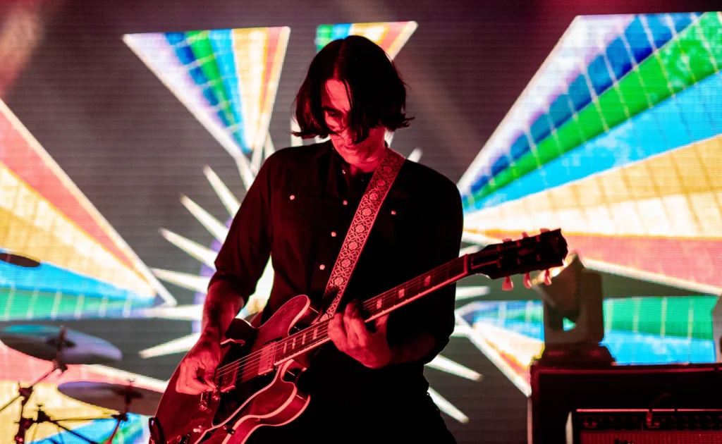 saves the day 2 1 New Jersey vs The World: Senses Fail and Saves The Day