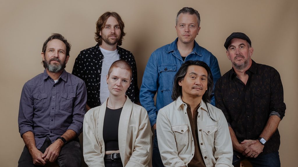 JI2 Foxes on the Stage: Jason Isbell and the 400 Unit Return to the Moody