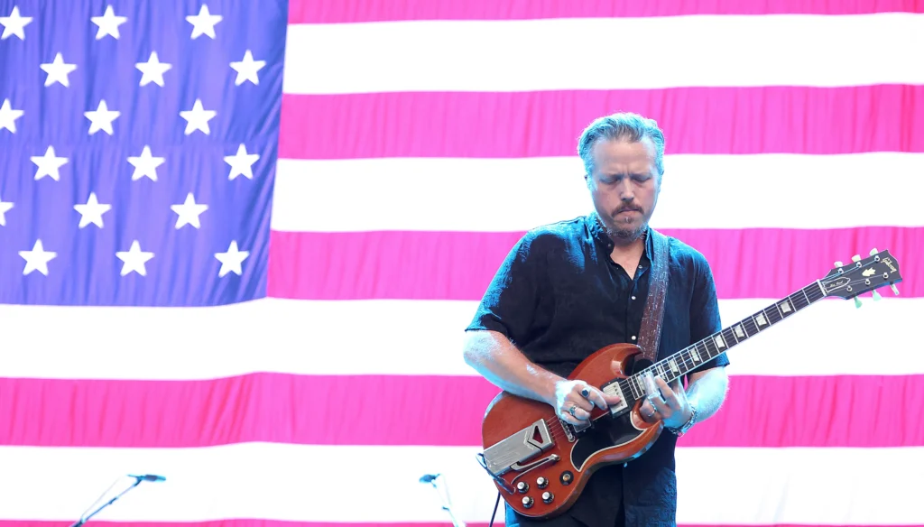 JI3 Foxes on the Stage: Jason Isbell and the 400 Unit Return to the Moody