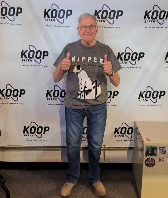 Louis in Nipper T shirt Tim Hertenberger The Land Of Rhythm And Pleasure