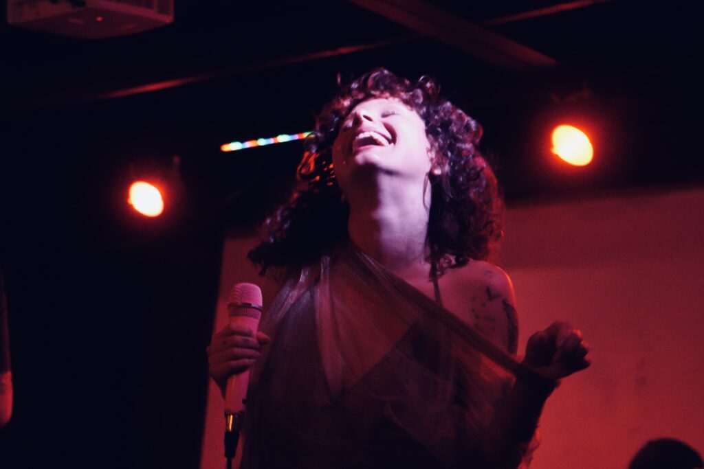 image1 2 Alma Muñeca: The Band and Their Symbiotic Relationship