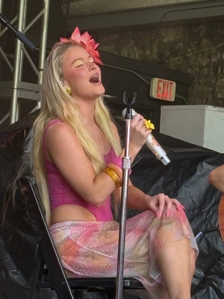 image 18 The Midnight Sun Universe: Zara Larsson Tours Stateside