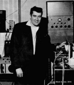 Meek KOOP 91.7 FM - Austin's Community Radio