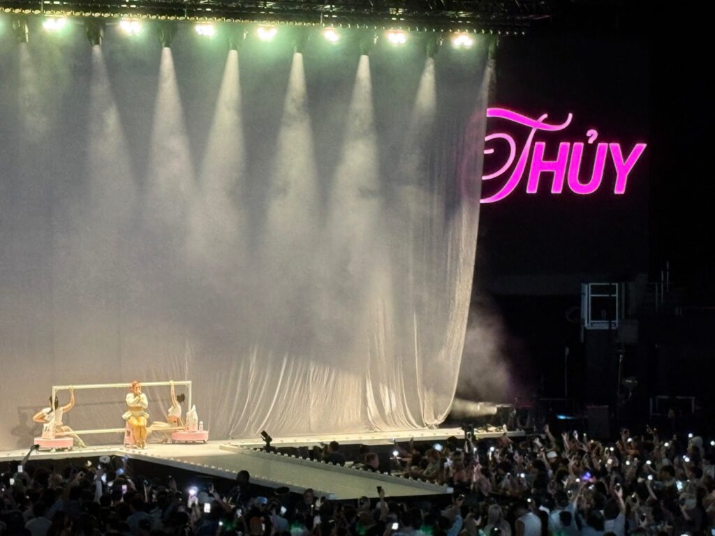 image 31 Madison Beer’s Locket Tour Comes to Austin